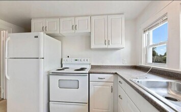 5503 Windsor Mill Rd in Woodlawn, MD - Building Photo - Building Photo