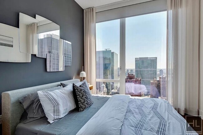 East 44th Street in New York, NY - Building Photo - Building Photo