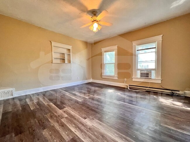 3419 1st St in Des Moines, IA - Building Photo - Building Photo