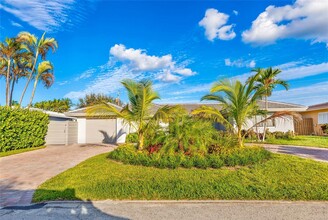 5740 NE 19th Ave in Fort Lauderdale, FL - Building Photo - Building Photo