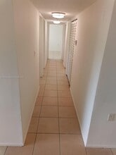 1200 Lake Victoria Dr in Royal Palm Beach, FL - Building Photo - Building Photo