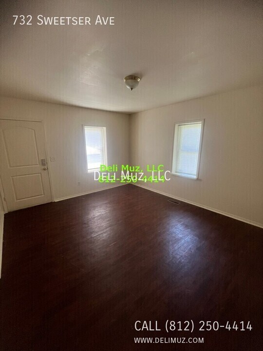 732 Sweetser Ave in Evansville, IN - Building Photo