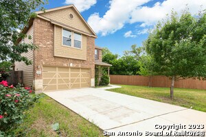 11014 Colt Isle in San Antonio, TX - Building Photo - Building Photo