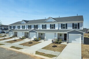 Aberdeen in Fountain Inn, SC - Building Photo