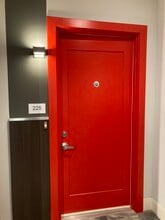989 S Buchanan St, Unit 225 in Arlington, VA - Building Photo - Building Photo
