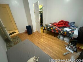 1460 Tremont St in Boston, MA - Foto de edificio - Building Photo