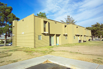 Janice Brooks Bay in Las Vegas, NV - Building Photo - Building Photo