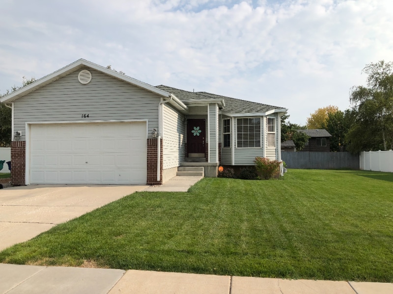 164 E 1325 N in Layton, UT - Building Photo