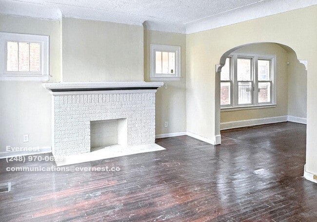 3743 W Grand St in Detroit, MI - Building Photo - Building Photo