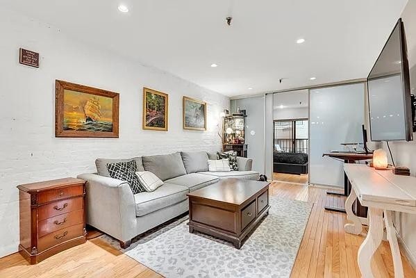 67 E 11th St in New York, NY - Building Photo - Building Photo