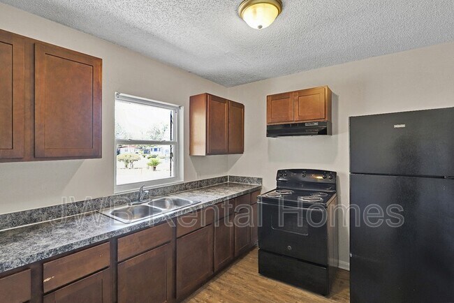 2840 Van Gundy Rd in Jacksonville, FL - Building Photo - Building Photo