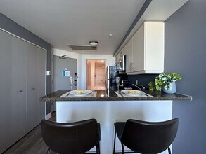 2889 McFarlane Rd in Miami, FL - Building Photo - Building Photo