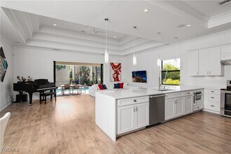 2883 Coco Lakes Dr in Naples, FL - Building Photo - Building Photo