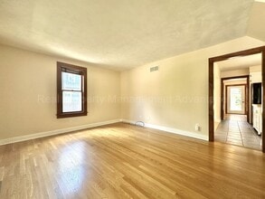 217 Gardenia Ave in Royal Oak, MI - Building Photo - Building Photo