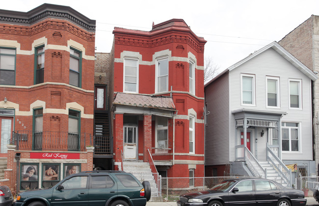 3525 S Indiana Ave in Chicago, IL - Foto de edificio - Building Photo