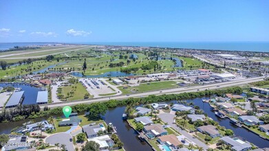 449 Sparrow Dr in Satellite Beach, FL - Foto de edificio - Building Photo