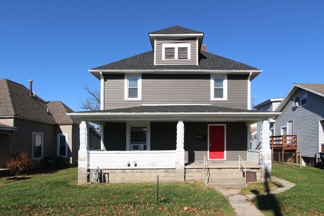 property at 2004 W Jackson St