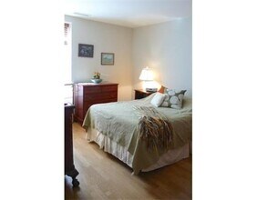 2440 Massachusetts Ave in Cambridge, MA - Building Photo - Building Photo