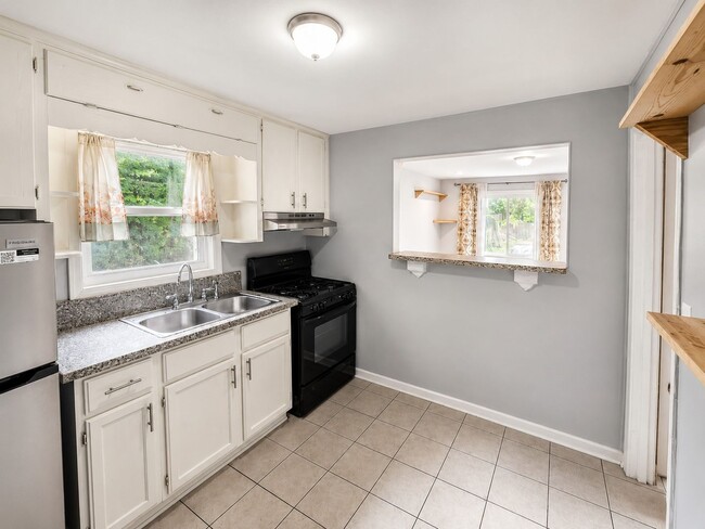 property at 1155 United Ave SE