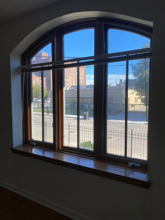 71 Garfield St in Detroit, MI - Building Photo - Interior Photo