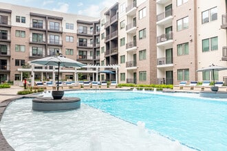 Chelsea Museum District in Houston, TX - Building Photo - Building Photo