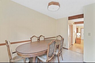 38 Rocky Nook in Malden, MA - Foto de edificio - Building Photo