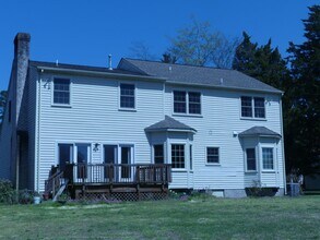 108 Hollywood Blvd in Yorktown, VA - Building Photo - Building Photo