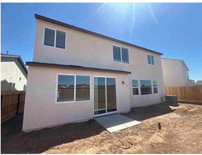 6684 E Oslin Ave in Fresno, CA - Building Photo - Building Photo
