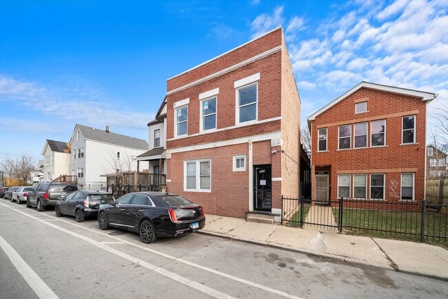 property at 5029 S Racine Ave