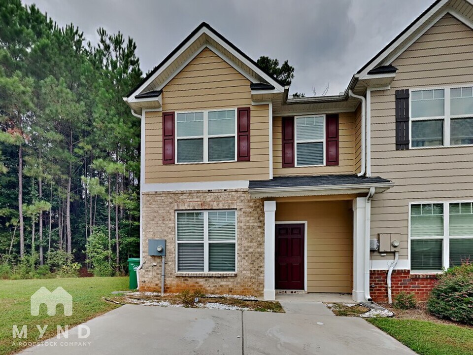 2650 Parrish Ct in Stonecrest, GA - Foto de edificio