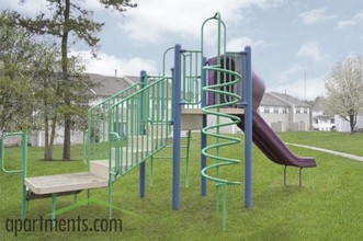 Winding Ridge in Neptune, NJ - Foto de edificio - Building Photo