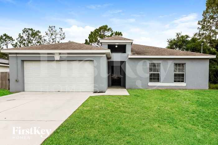 6641 Hornbuckle Blvd in North Port, FL - Building Photo