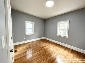 3 Grafton St, Unit 1 in Boston, MA - Building Photo - Building Photo