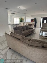 201 Calle Grande Dr in Hollywood, FL - Foto de edificio - Building Photo