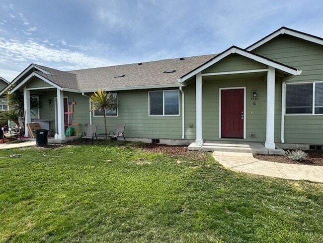 3530 Britt Ave in Medford, OR - Building Photo - Building Photo