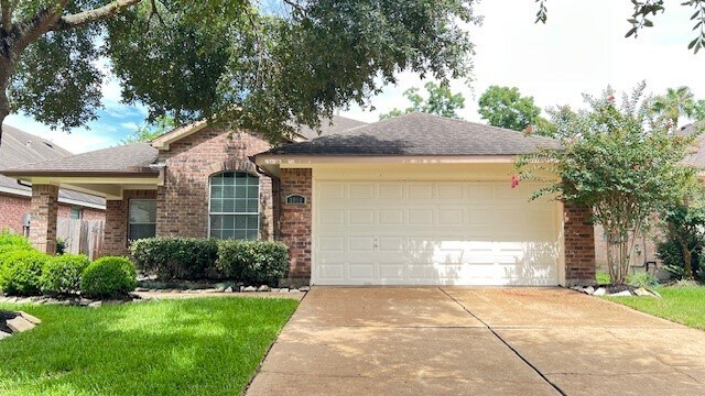 3914 E Auden Cir in Missouri City, TX - Foto de edificio