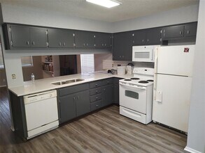 3305 Dunliegh Dr in Austin, TX - Building Photo - Building Photo