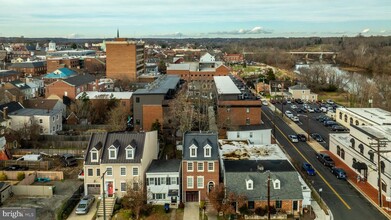 105 Lafayette Blvd in Fredericksburg, VA - Building Photo - Building Photo