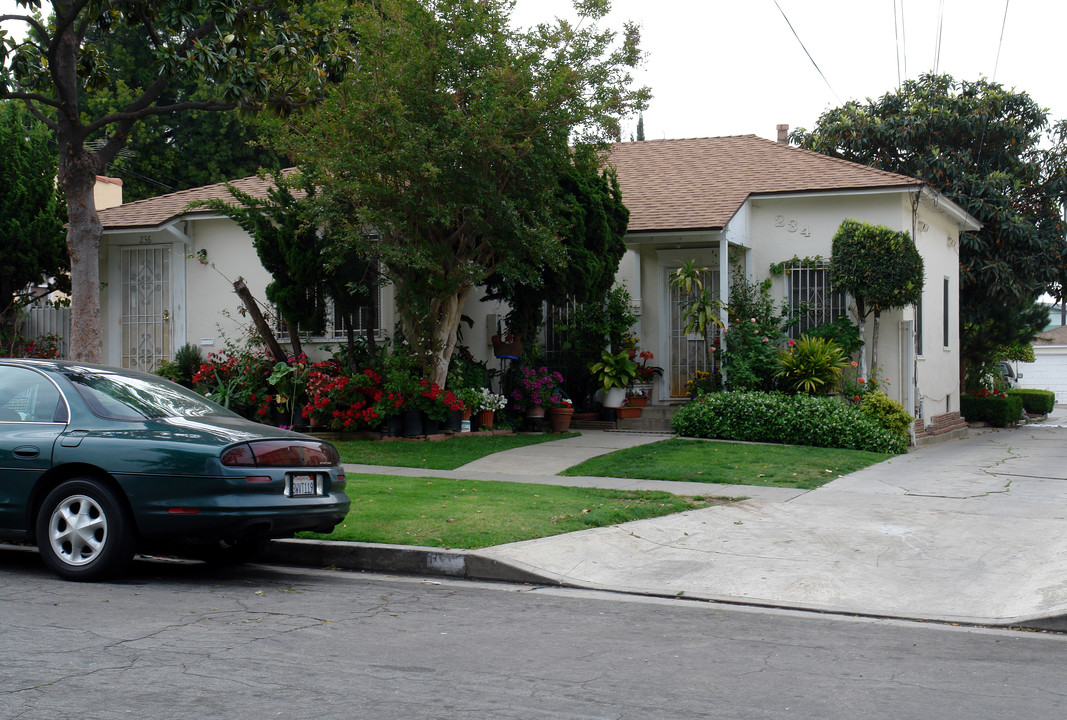 234 Stepney St in Inglewood, CA - Building Photo