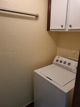 715 SW 148th Ave in Davie, FL - Building Photo - Building Photo