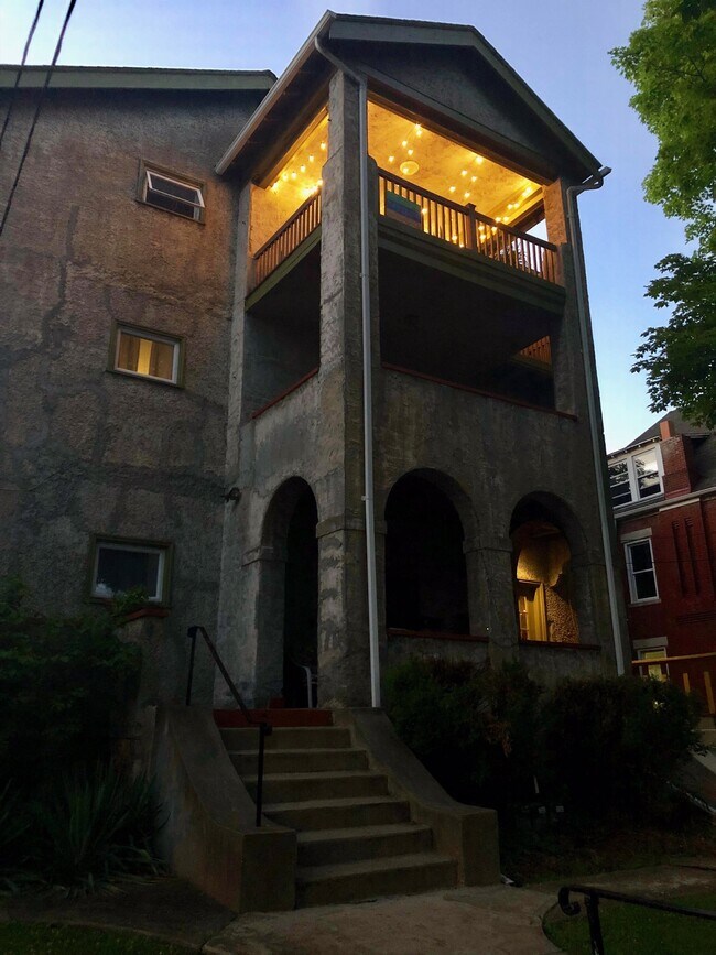 209 Biddle Ave, Unit Apartment # 3 in Pittsburgh, PA - Building Photo - Building Photo