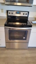 822 N Killingsworth St, Unit #204 in Portland, OR - Foto de edificio - Building Photo