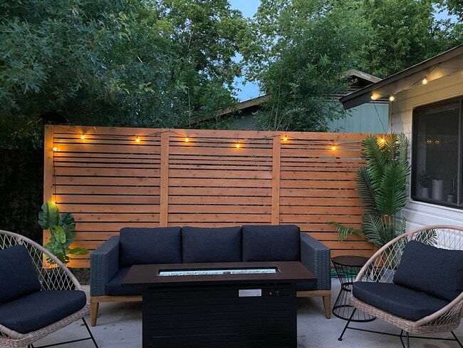 10200 Quail Valley Blvd in Austin, TX - Building Photo - Building Photo