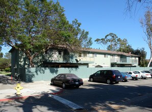 Ventura Village Green in Ventura, CA - Foto de edificio - Building Photo