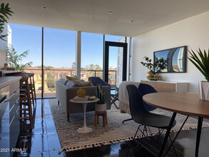 1436 S Terrace Rd-Unit -104 in Tempe, AZ - Foto de edificio - Building Photo
