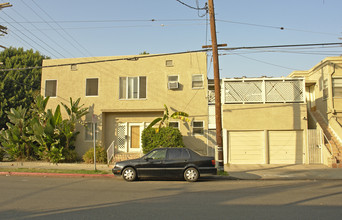 1200 N Gower St in Los Angeles, CA - Building Photo - Building Photo