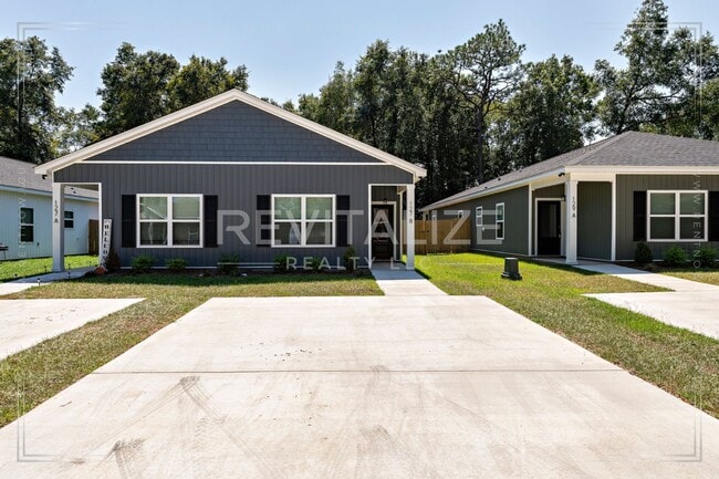 127 Harris Ave in Saraland, AL - Building Photo - Building Photo