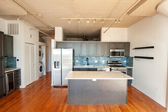 1524 S Sangamon St in Chicago, IL - Building Photo - Building Photo