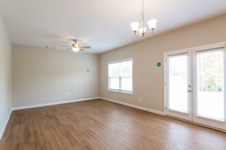 22 Castlemoor Loop in Adairsville, GA - Building Photo - Building Photo