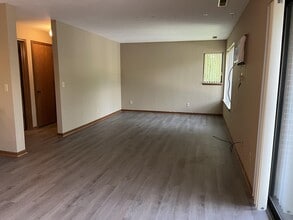 122 Burke Ave in Holland, MI - Building Photo - Building Photo